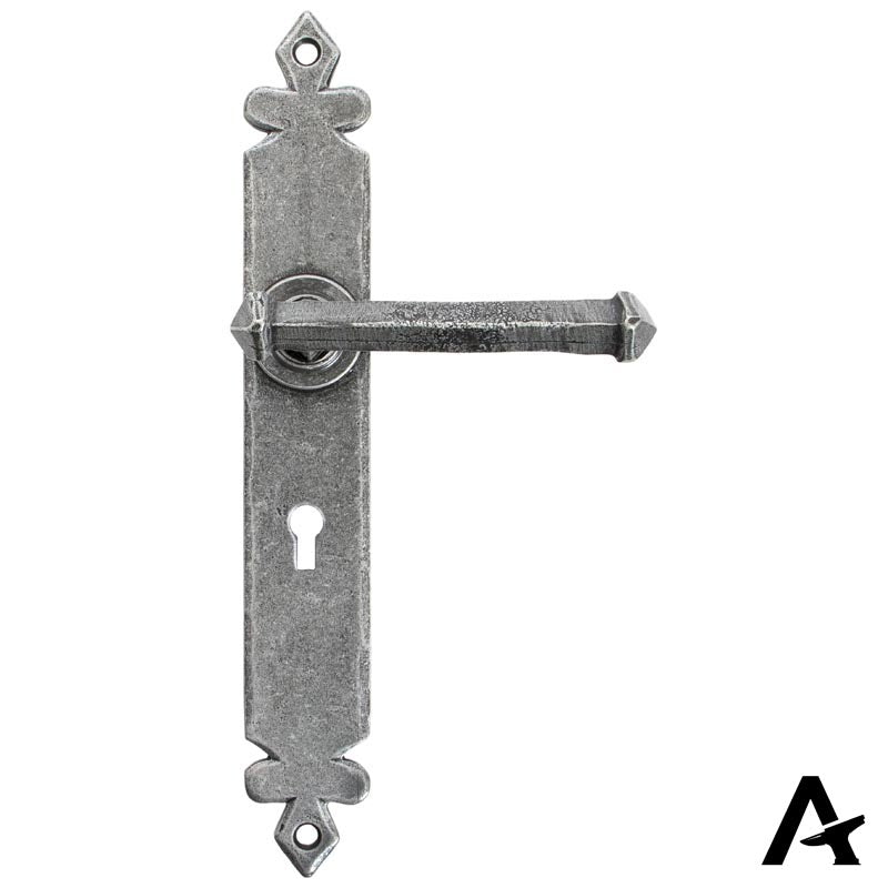 TUDOR LEVER HANDLE LOCK 125x273x62 PEW