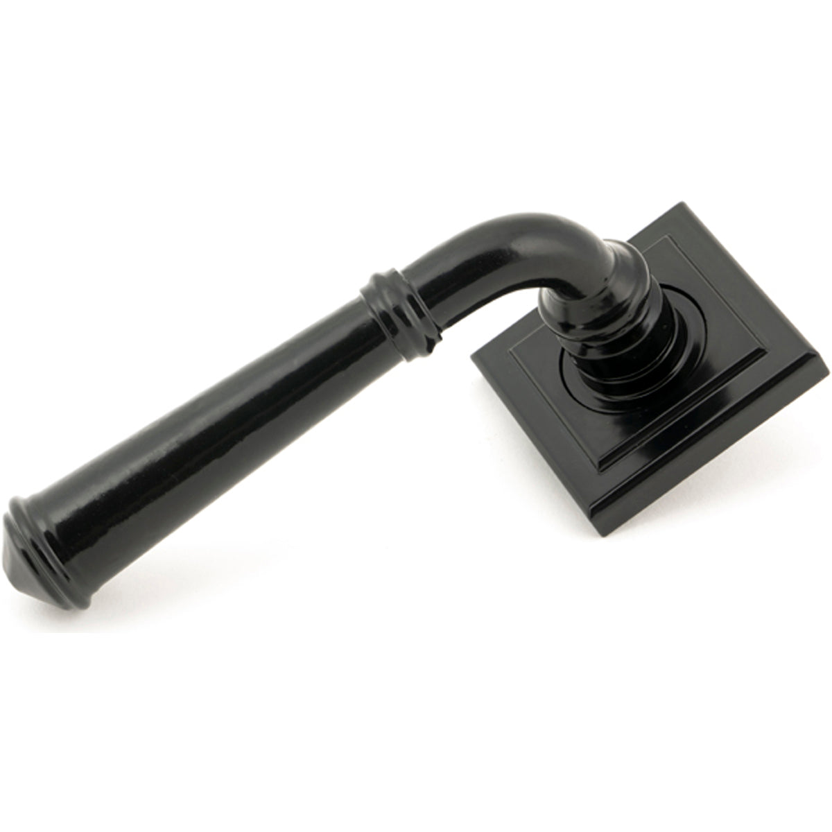 REGENCY LEVER HANDLE+ROSE SPRUNG SQUARE 53x131x67 BLK