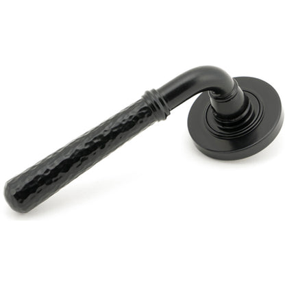 HAMMERED NEWBURY LEVER HANDLE+ROSE SPRUNG PLAIN 53x126x64 BLK - 45647 by MARCHES (ANVIL) ARCHITECTURAL HARDWARE