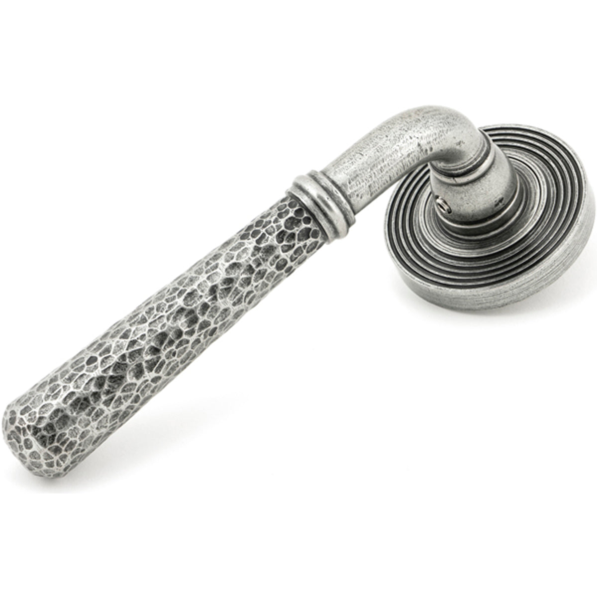 HAMMERED NEWBURY LEVER HANDLE+ROSE SPRUNG BEEHIVE 53x126x64 PEW