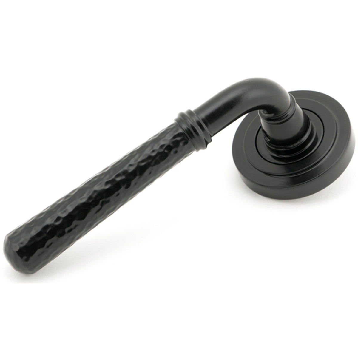 HAMMERED NEWBURY LEVER HANDLE+ROSE UNSPRUNG ART DECO 126x53x64 BLK - 49982 by MARCHES (ANVIL) ARCHITECTURAL HARDWARE