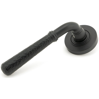 HAMMERED NEWBURY LEVER HANDLE+ROSE UNSPRUNG PLAIN 126x53x64 MBK - 49985 by MARCHES (ANVIL) ARCHITECTURAL HARDWARE
