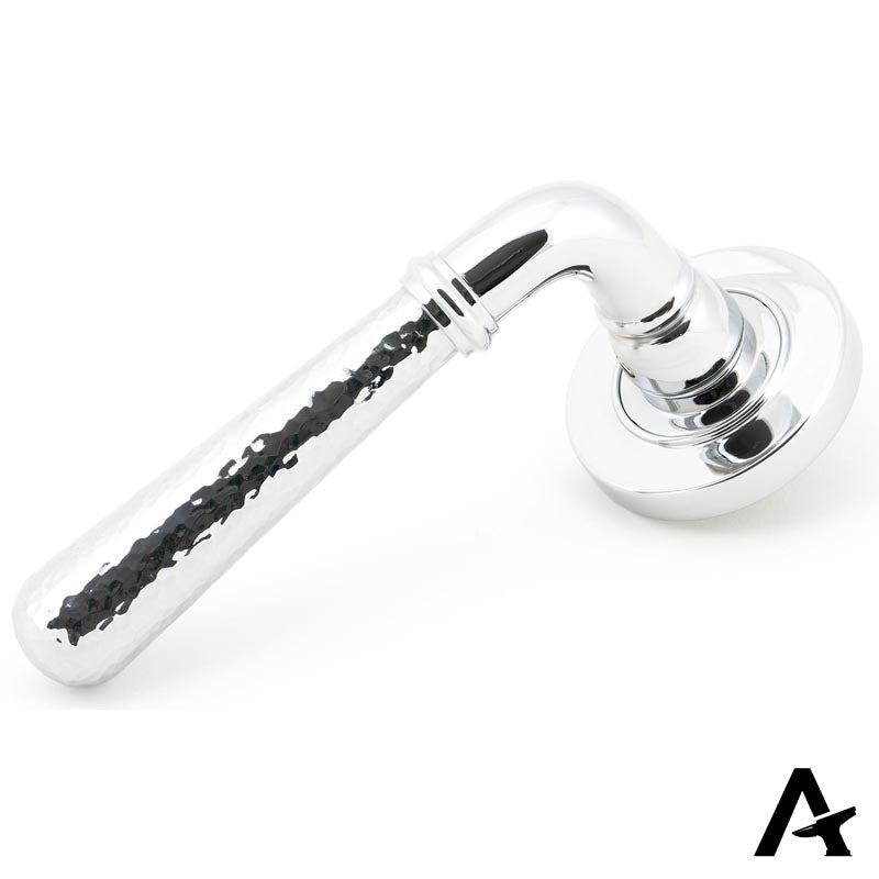 HAMMERED NEWBURY LEVER HANDLE+ROSE UNSPRUNG PLAIN 126x53x64 PCP - 50041 by MARCHES (ANVIL) ARCHITECTURAL HARDWARE