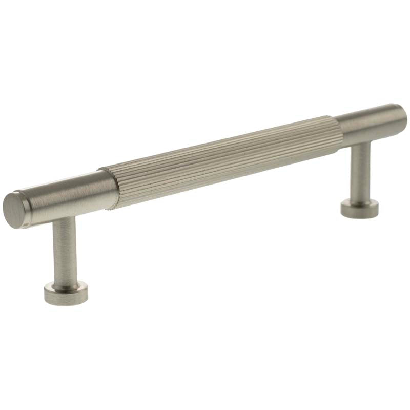 MILLHOUSE BATTERSEA LINEAR CABINET T-BAR PULL 128HC BRS/SNP