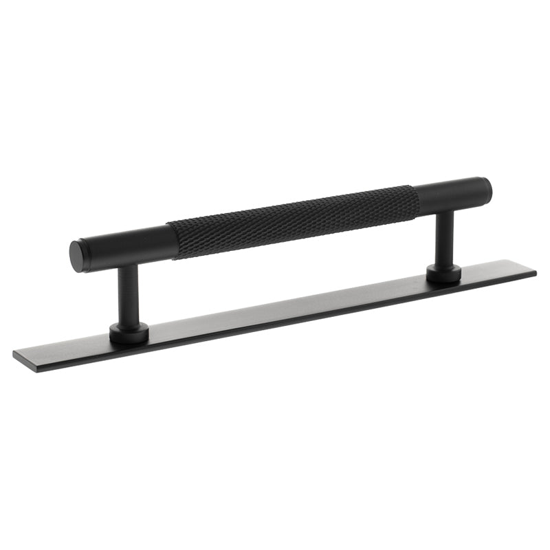 MILLHOUSE EIFFEL KNURLED CABINET T-BAR PULL+BACKPLATE 128HC BRS/MBK by CHASE ATLANTIC