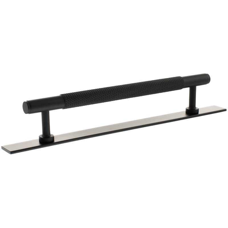 MILLHOUSE EIFFEL KNURLED CABINET T-BAR PULL+BACKPLATE 160HC BRS/MBK by CHASE ATLANTIC