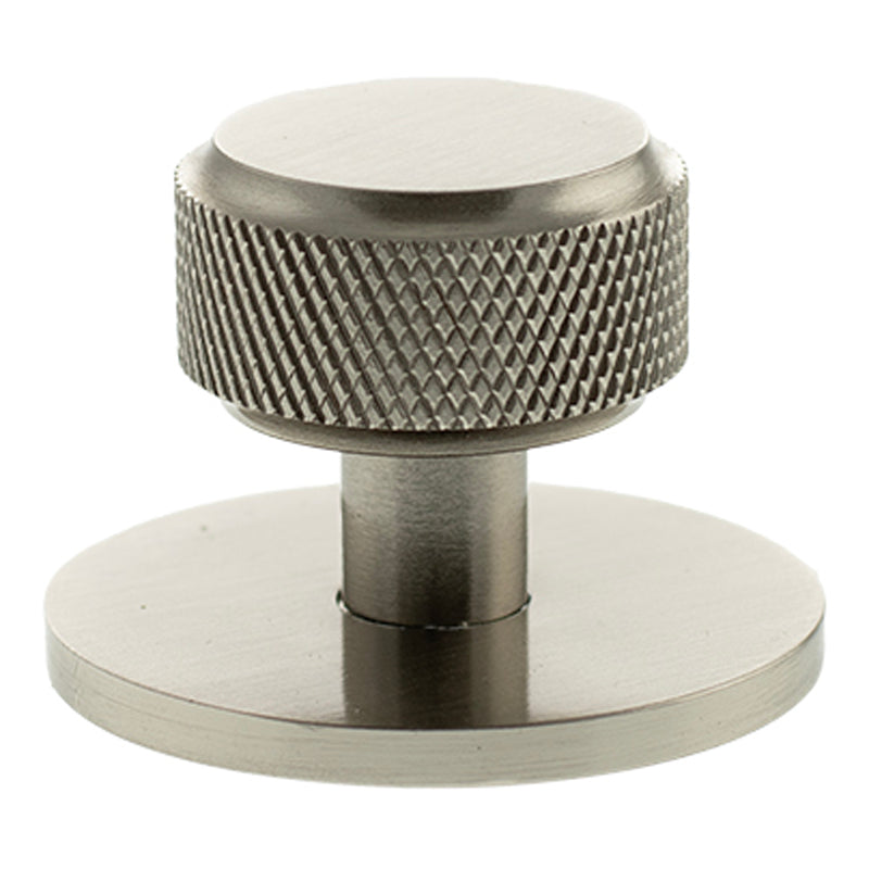 MILLHOUSE EIFFEL KNURLED CABINET KNOB+BACKPLATE ROUND D32x32 BRS/SNP by CHASE ATLANTIC