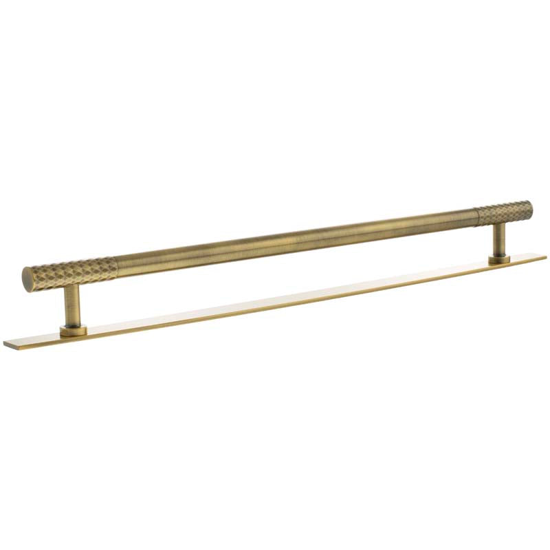 MILLHOUSE CHRYSLER DIAMOND CABINET T-BAR PULL+BACKPLATE 320HC BRS/ABR