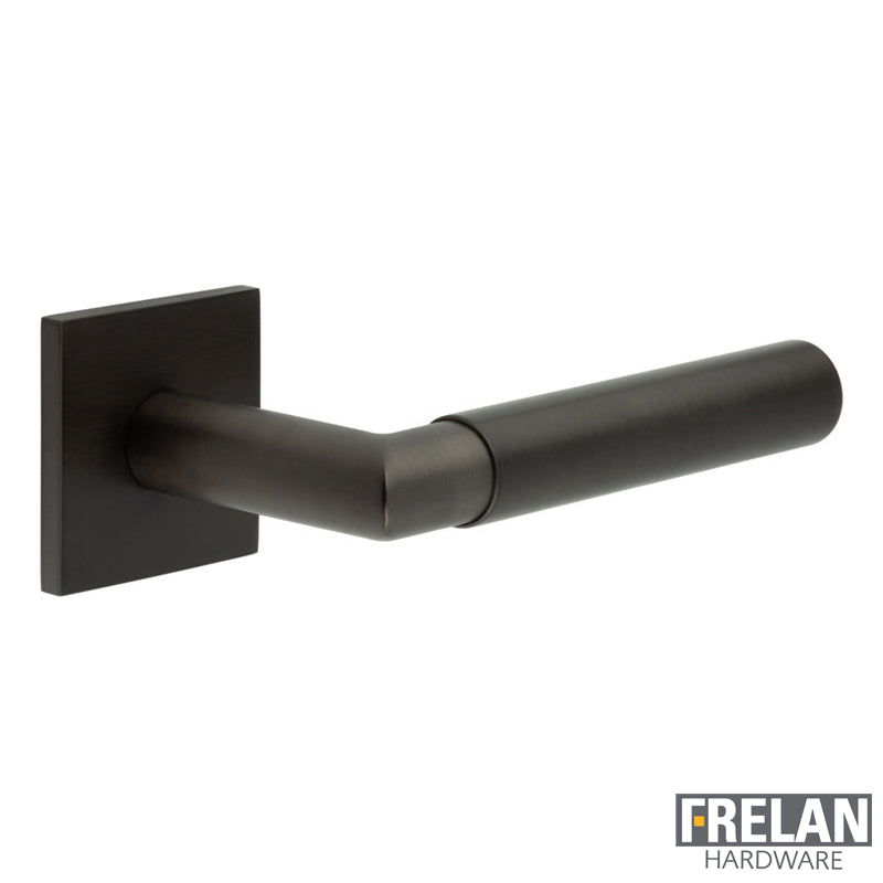 DOOR HANDLE SQUARE ROSE UNSPRUNG 135x22x69 DBZ