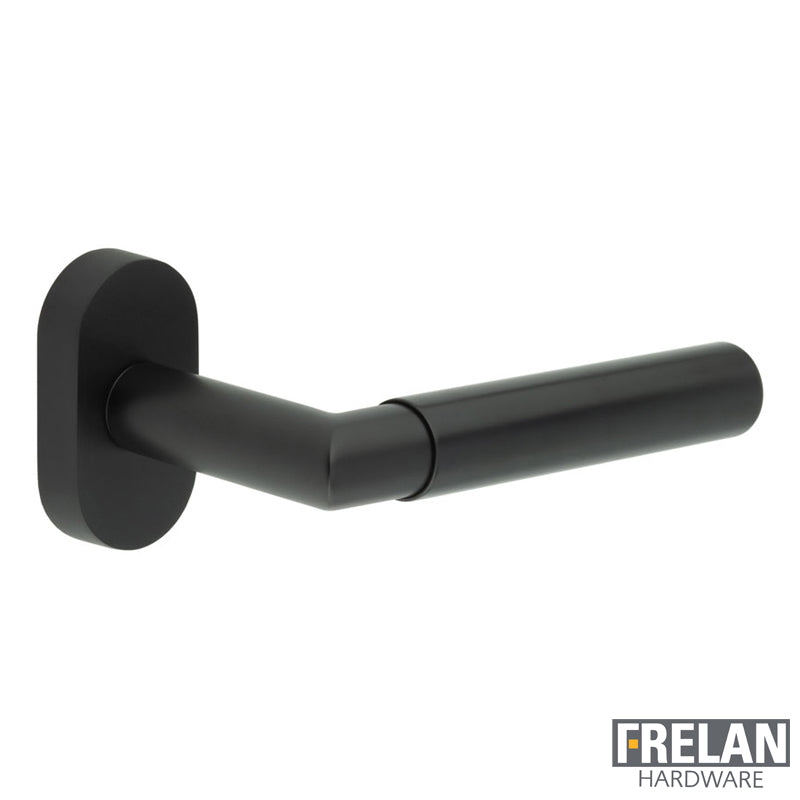 DOOR HANDLE OVAL ROSE MULTI POINT 135x22x69 BLK