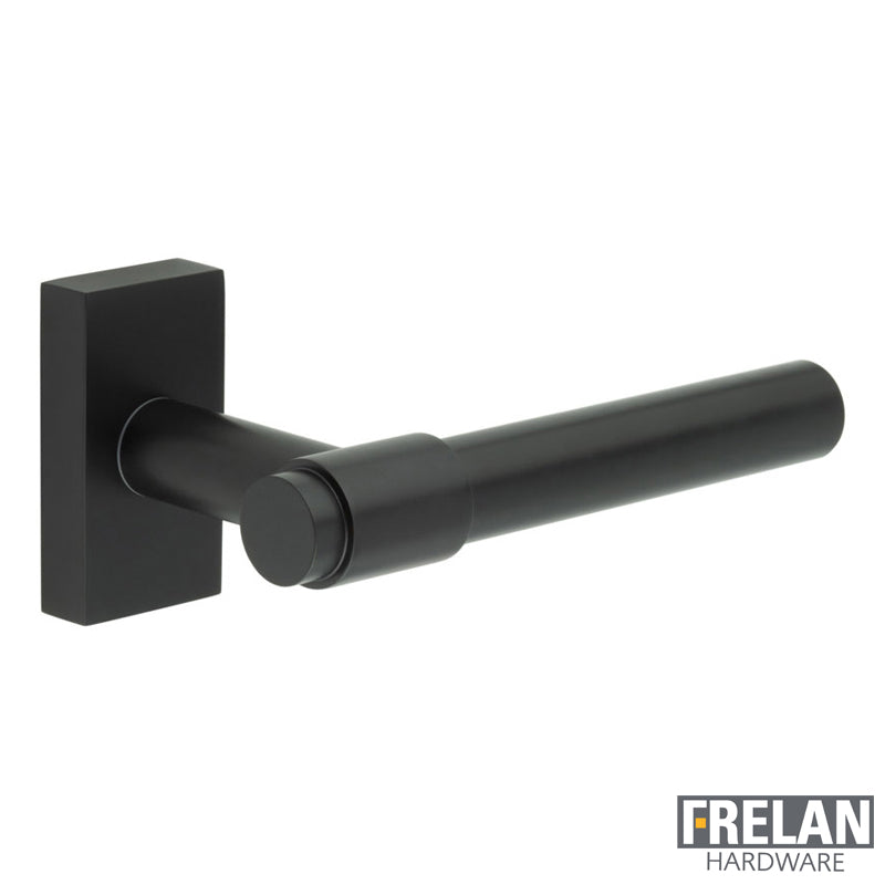 DOOR HANDLE RECTANGULAR ROSE MULTI POINT 143x20x69 BLK
