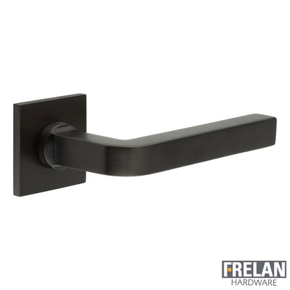 DOOR HANDLE SQUARE ROSE SPRUNG 138x18x66 DBZ