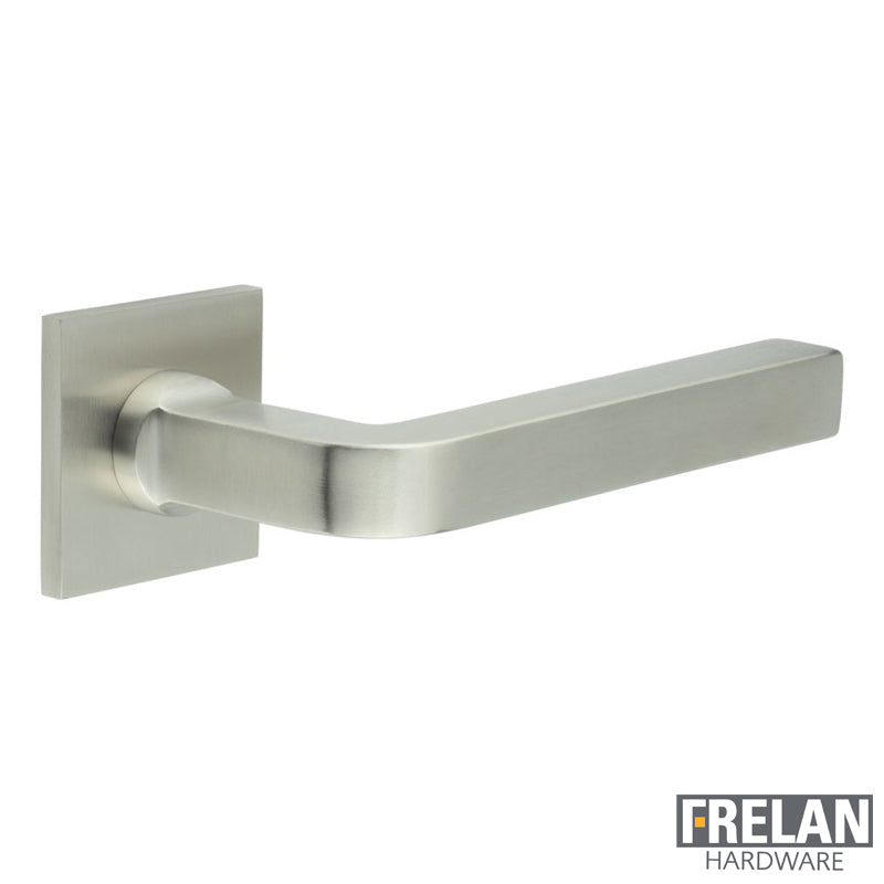DOOR HANDLE SQUARE ROSE SPRUNG 138x18x66 SSS