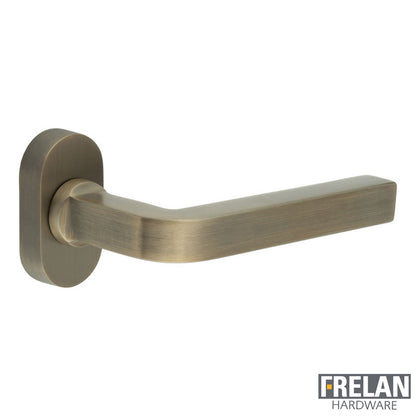 DOOR HANDLE OVAL ROSE MULTI POINT 138x18x66 ABR