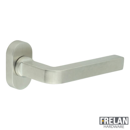 DOOR HANDLE OVAL ROSE MULTI POINT 138x18x66 SSS