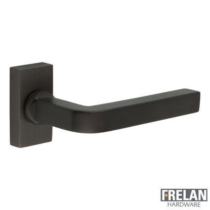 DOOR HANDLE RECTANGULAR ROSE MULTI POINT 138x18x66 DBZ
