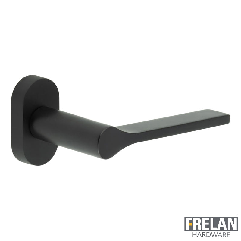 DOOR HANDLE OVAL ROSE MULTI POINT 140x23x70 BLK