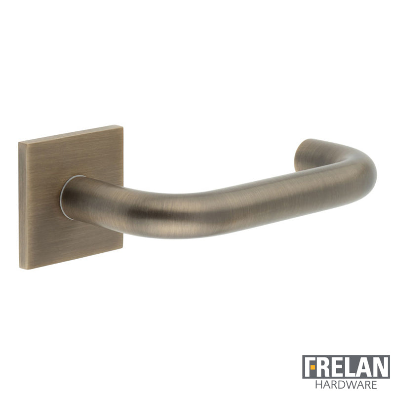 DOOR HANDLE SQUARE ROSE SPRUNG 149x19x67 ABR