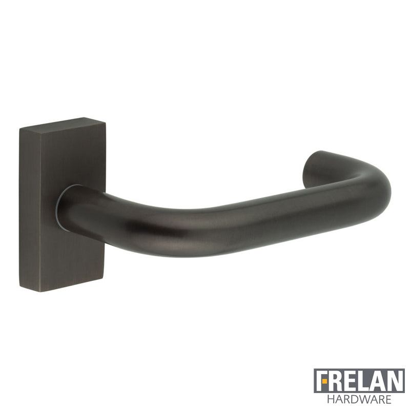 DOOR HANDLE RECTANGULAR ROSE MULTI POINT 149x19x67 DBZ