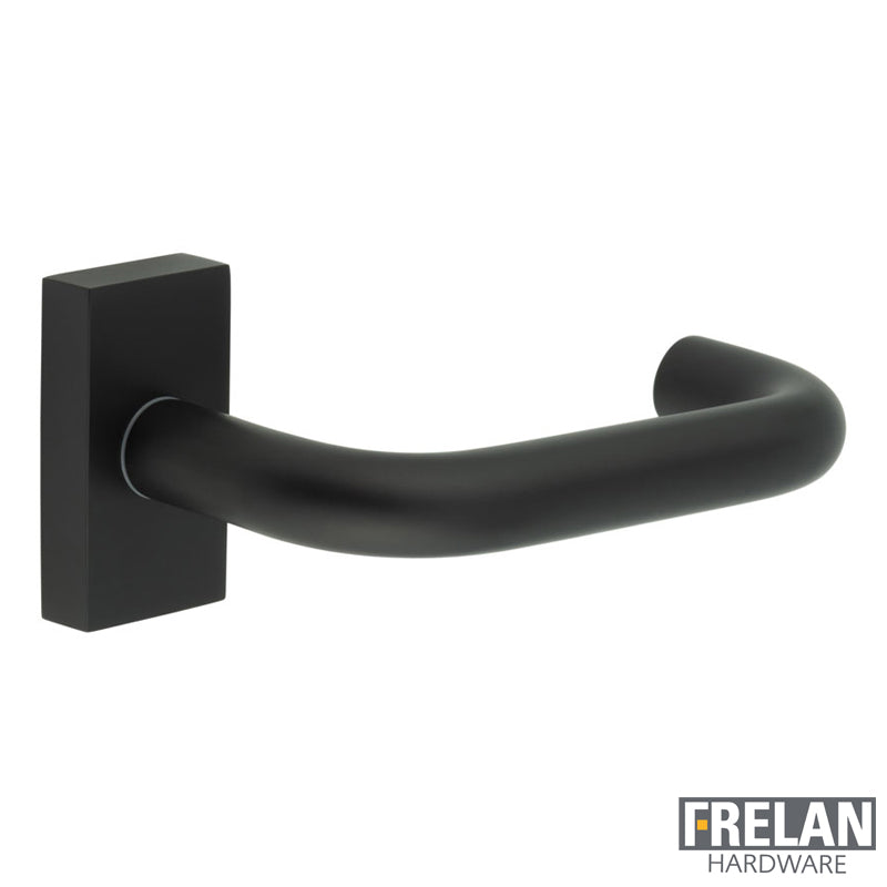 DOOR HANDLE RECTANGULAR ROSE MULTI POINT 149x19x67 BLK