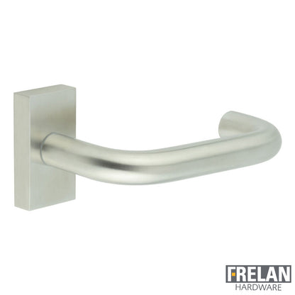 DOOR HANDLE RECTANGULAR ROSE MULTI POINT 149x19x67 SSS