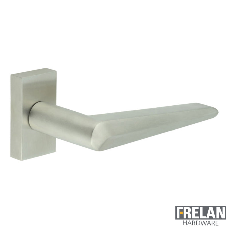DOOR HANDLE RECTANGULAR ROSE MULTI POINT 140x25x72 SSS