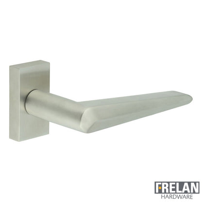 DOOR HANDLE RECTANGULAR ROSE MULTI POINT 140x25x72 SSS