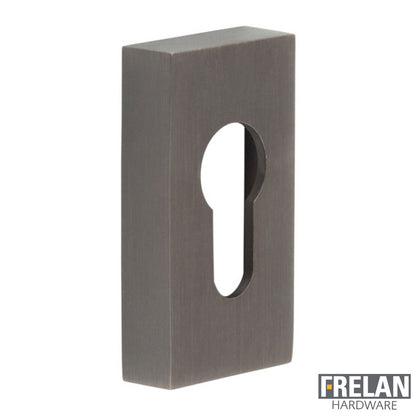 CRES EURO ESCUTCHEON RECTANGULAR 65x35x13 DBZ