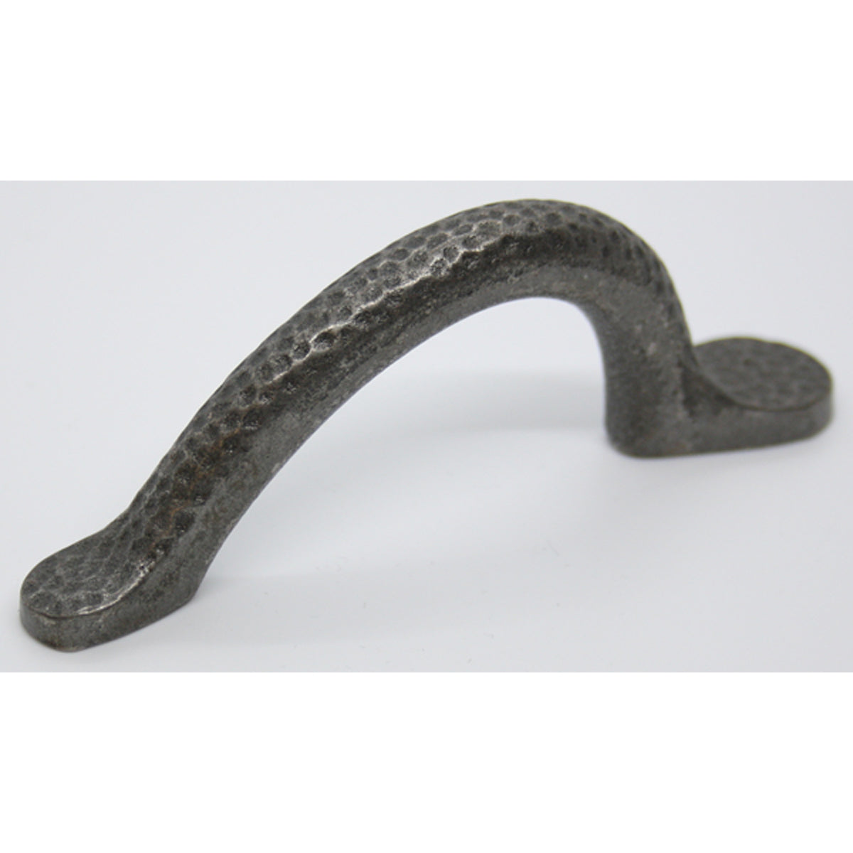 WARWICK TUDOR LATCH HANDLE ANT/PEW
