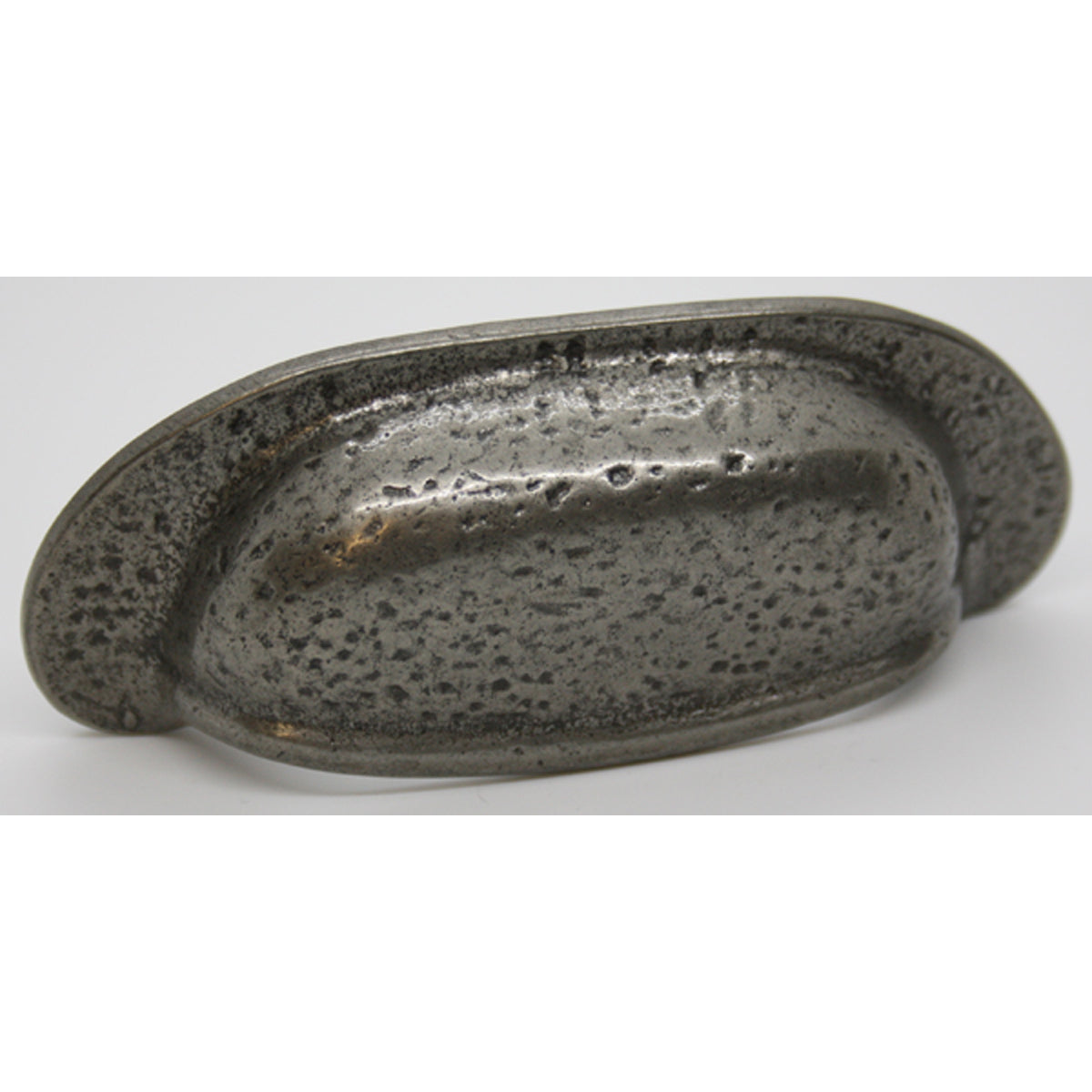 PLAIN HAMMERED CUP HANDLE IRON