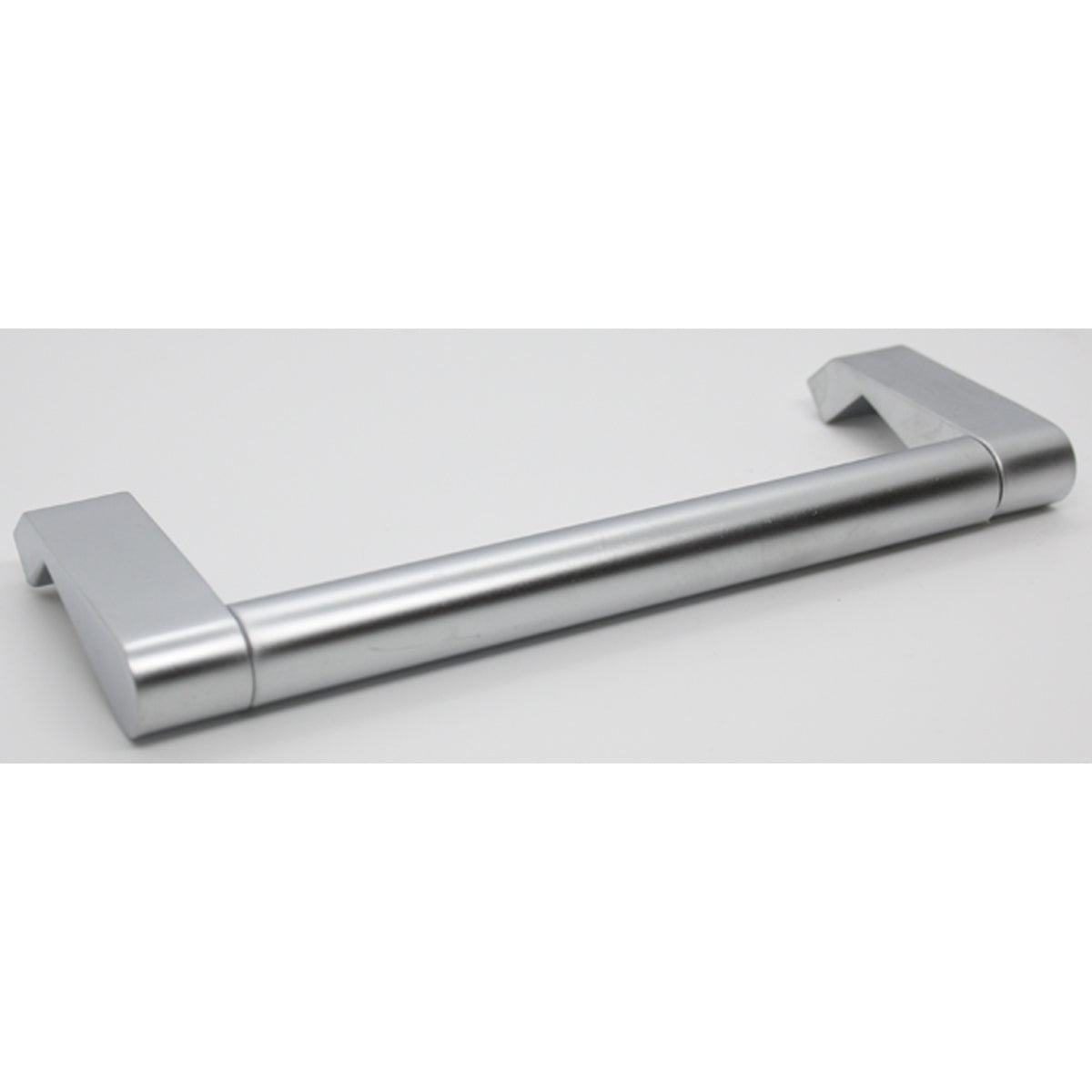 PULL HANDLE ANGLED INWARD 128HC NP