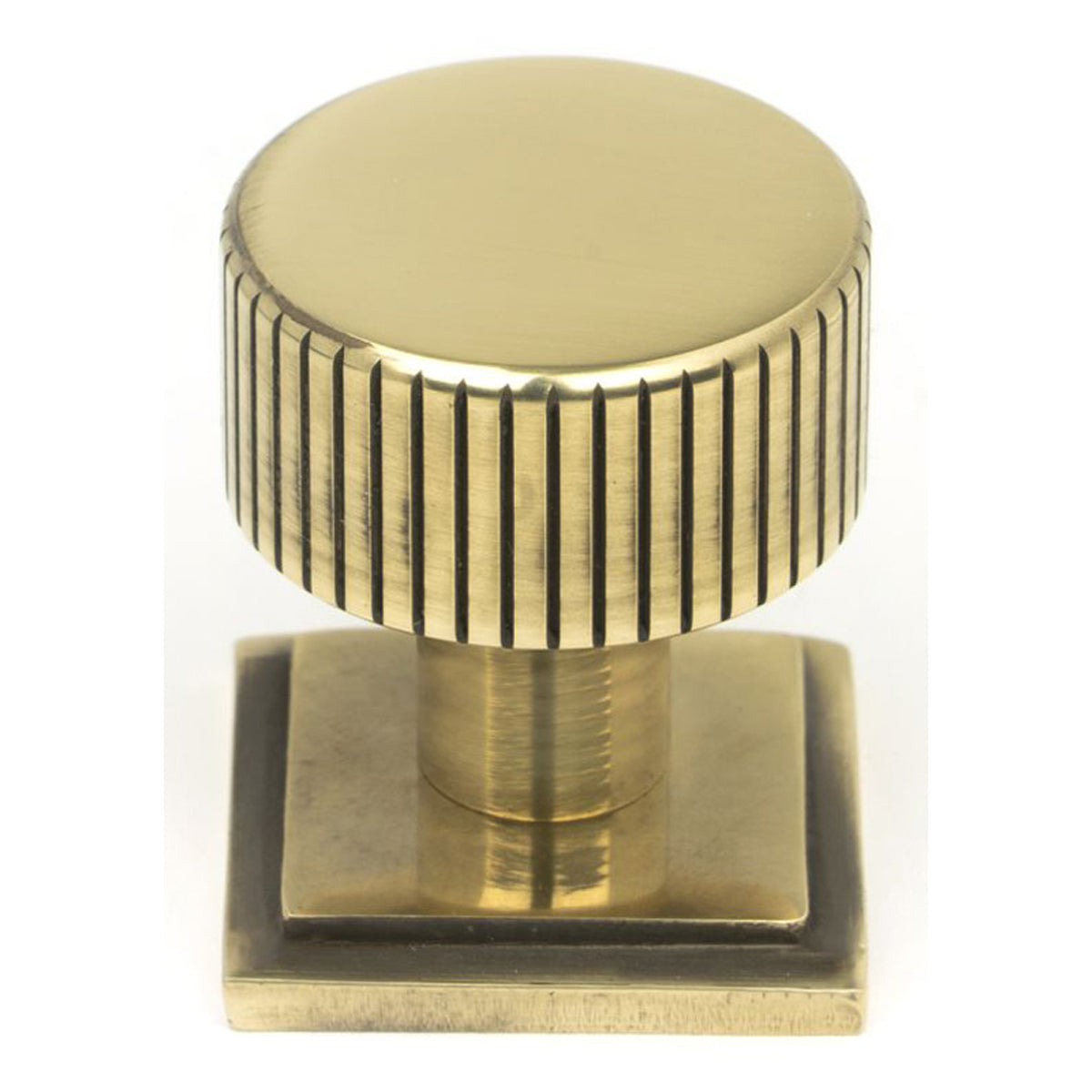 JUDD CABINET KNOB SQUARE 25x25 AGBR