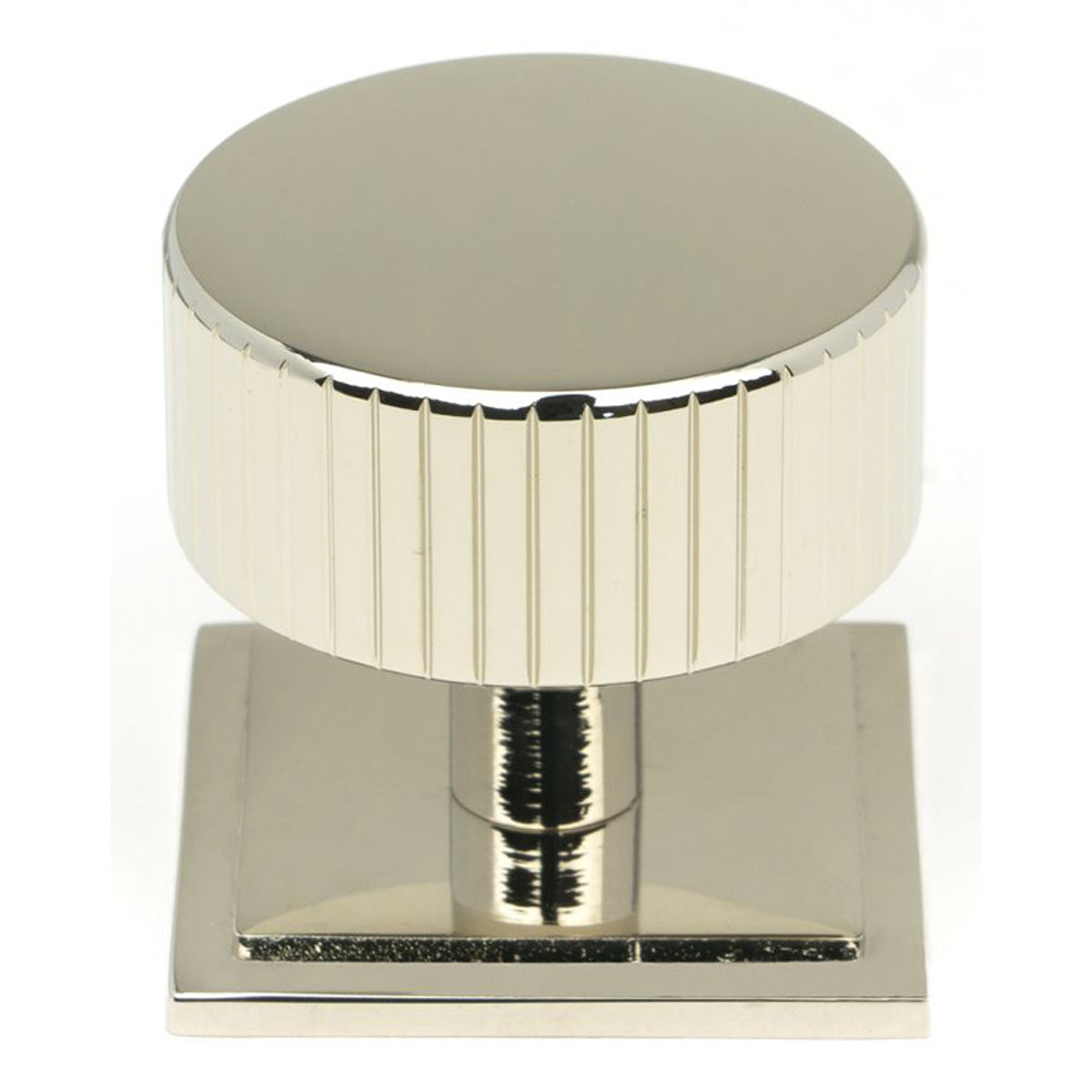 JUDD CABINET KNOB SQUARE 38x32 PNP