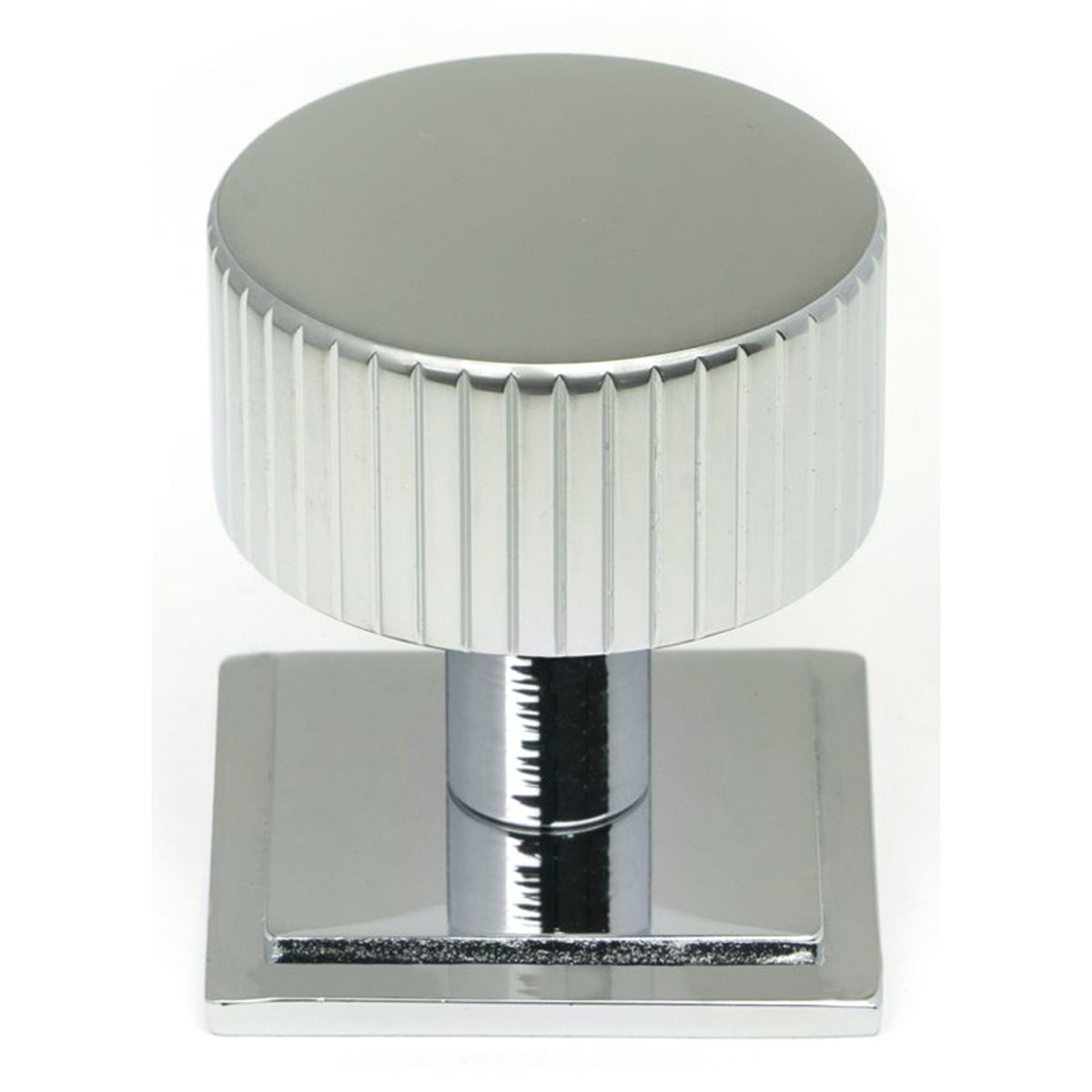 JUDD CABINET KNOB SQUARE 32x32 PCP