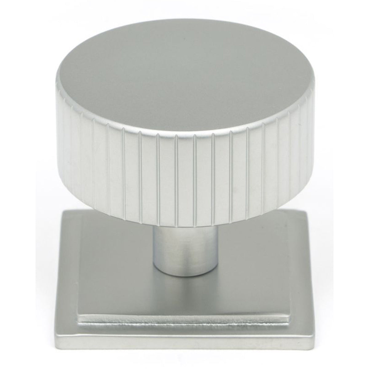 JUDD CABINET KNOB SQUARE 38x32 SCP