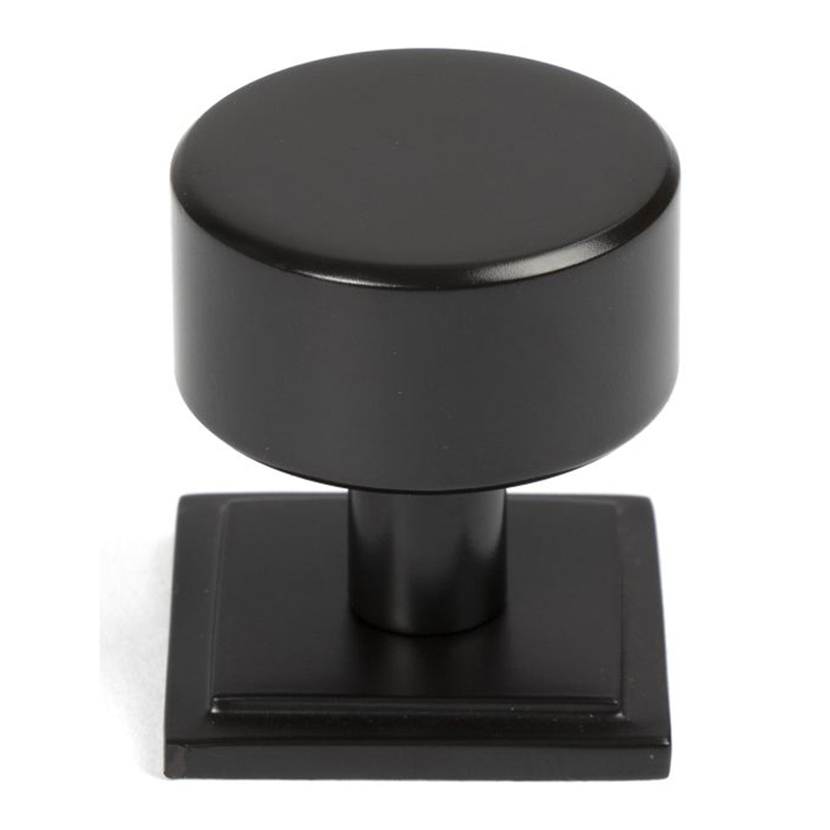 KELSO CABINET KNOB SQUARE 32x32 AGBZ