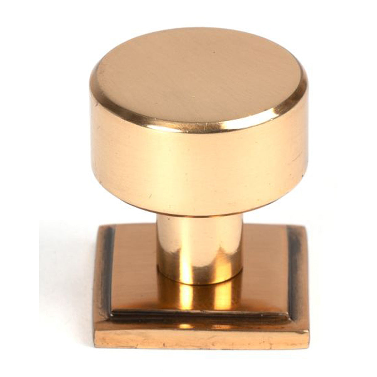 KELSO CABINET KNOB SQUARE 25x25 PBZ
