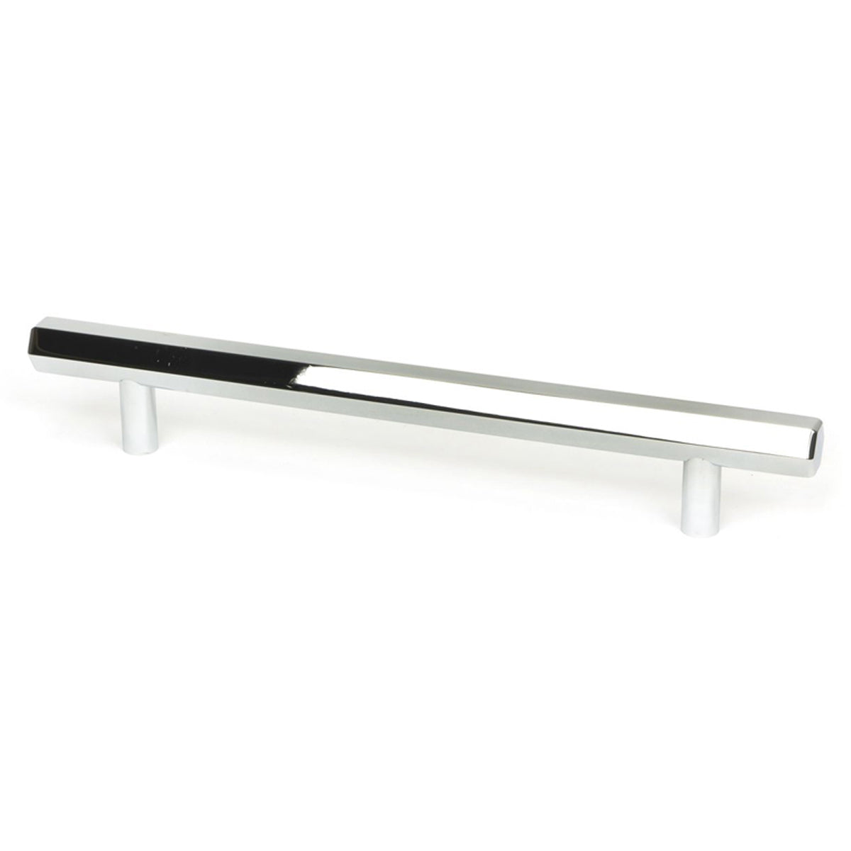 KAHLO PULL HANDLE 160HC 10x220x35 PCP