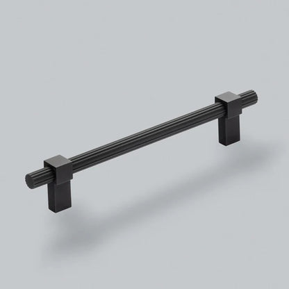 H&H HUXLEY PULL HANDLE 160HC 210x16x39 MBK - GHUXP160MBL