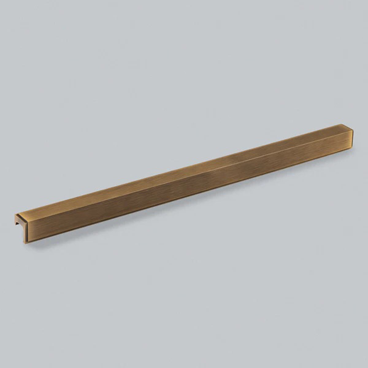 H&H FELIX PULL HANDLE 608HC 622x36x34 DBB - GFEP608DBB