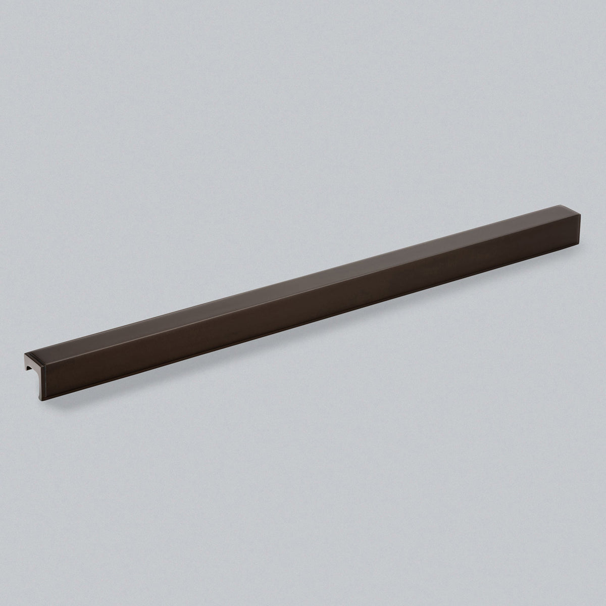 H&H FELIX PULL HANDLE 608HC 622x36x34 BRZ - GFEP608BRZ by FORMED