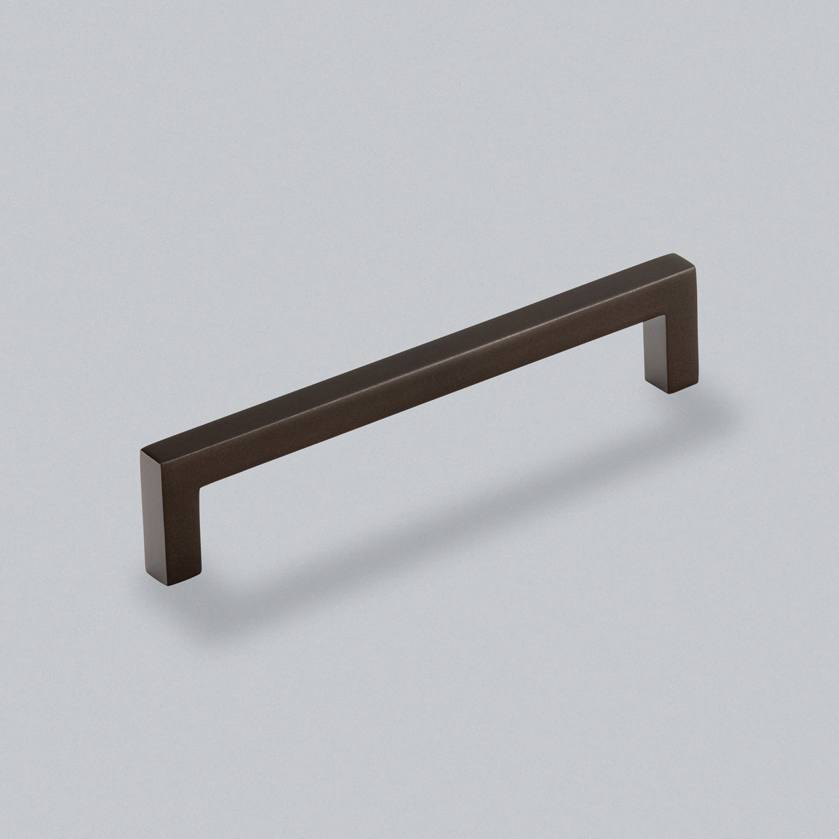 H&H NEWBRIDGE PULL HANDLE 160HC 171x36x11 BRZ - GNEWP160BRZ by FORMED