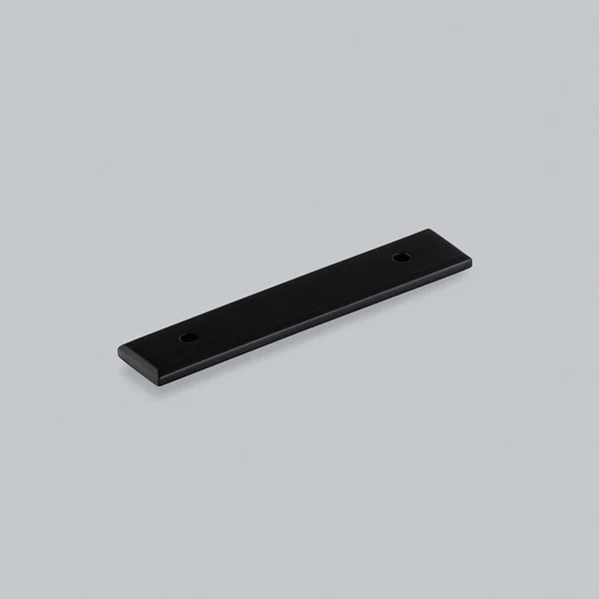 H&H NEWBRIDGE PULL HANDLE BACKPLATE 064HC 095x19x4 MBK - GNEWBP064MBL