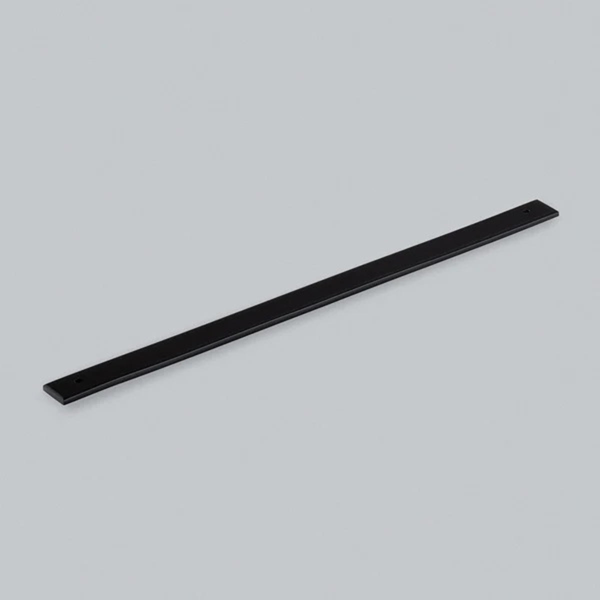 H&H NEWBRIDGE PULL HANDLE BACKPLATE 320HC 354x21x4 MBK - GNEWBP320MBL