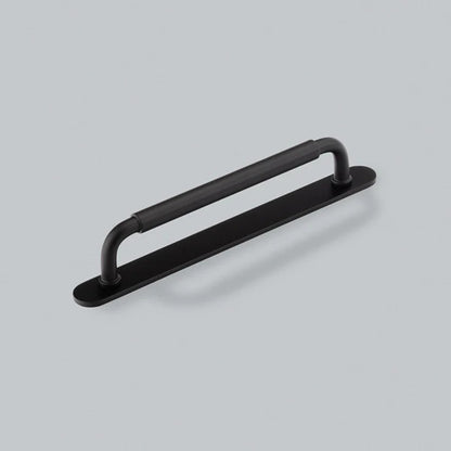 H&H OKUS PULL HANDLE & BACKPLATE 160HC 205x22x39 MBK - GOKP160MBL