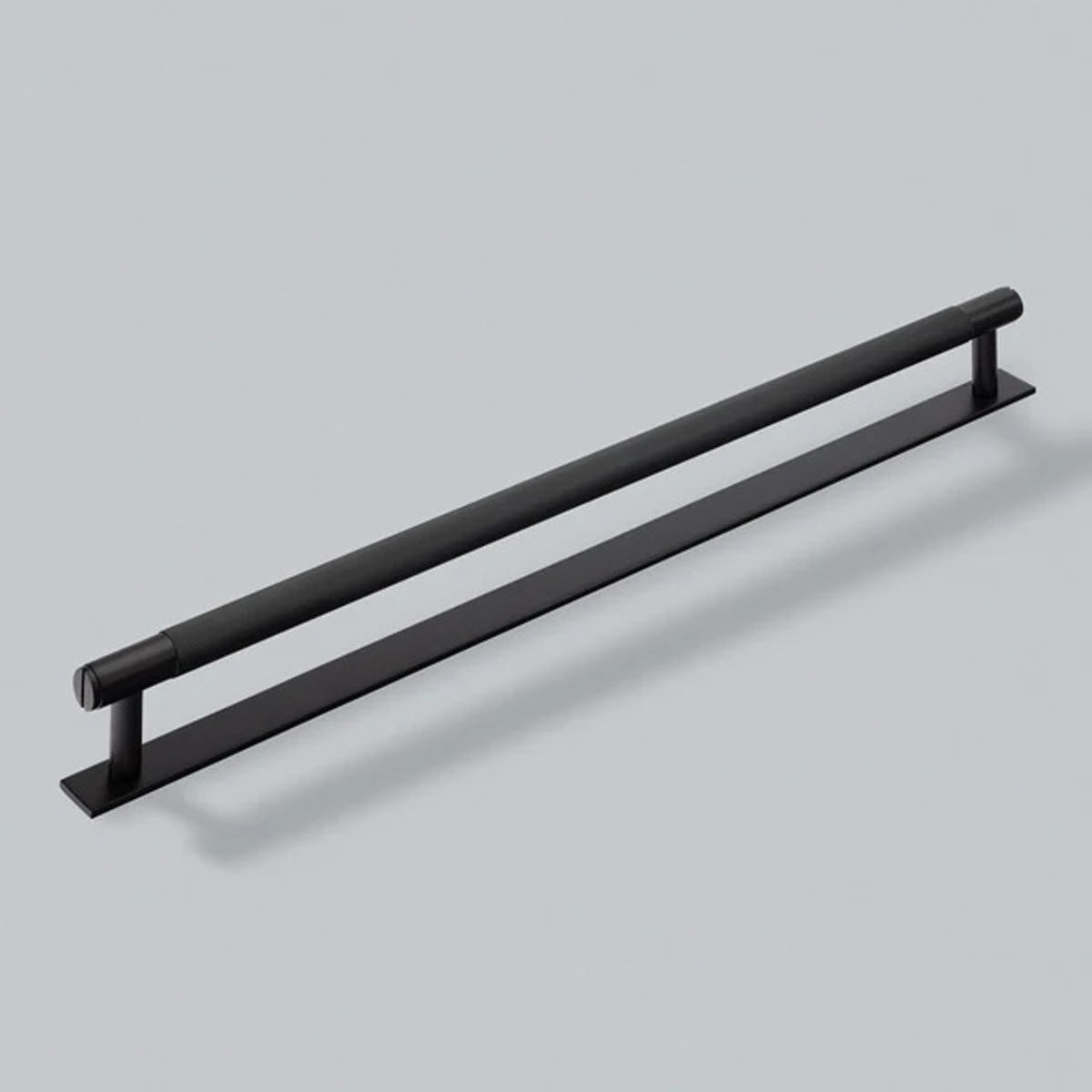 H&H TREW PULL HANDLE & BACKPLATE 448HC D18x491x24x52 MBK - GTREP448MBL