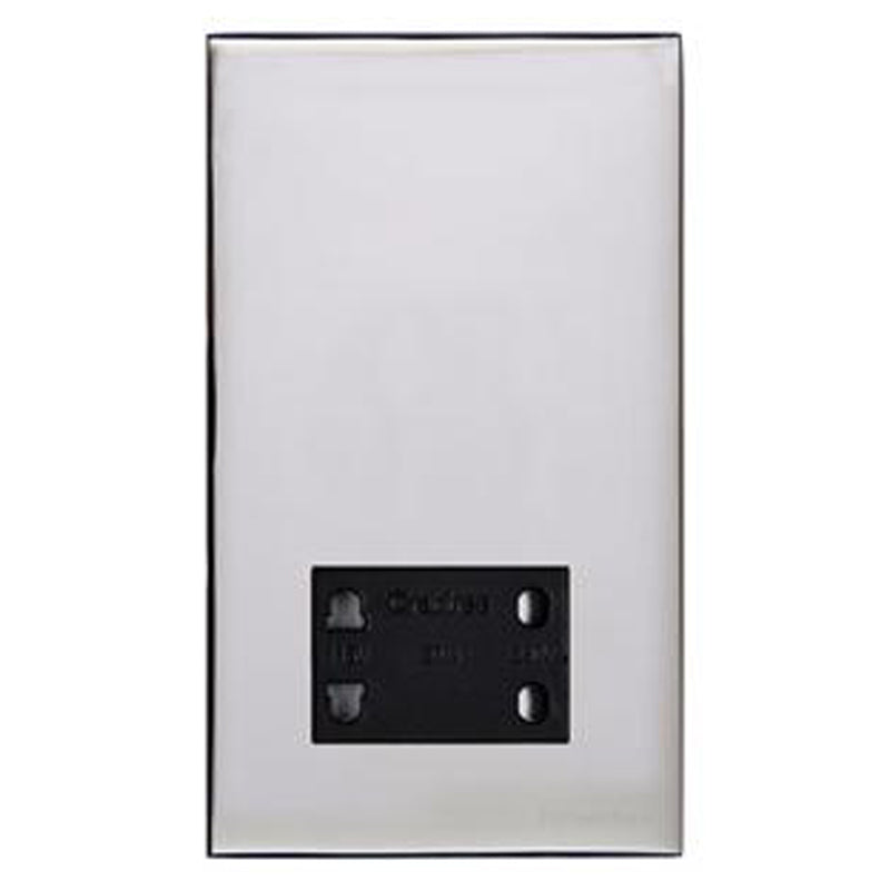 WINCHESTER 02 SHAVER SOCKET DUAL VOLTAGE, 088x148mm POLISHED CHROME/BLACK by M MARCUS LTD