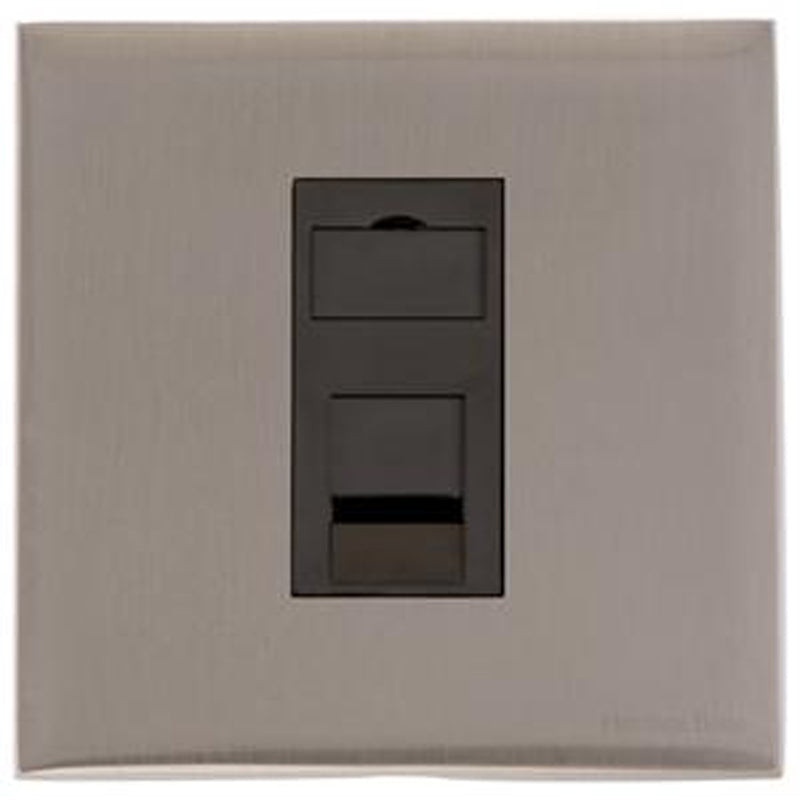 WINCHESTER 05 1G CAT6 DATA, 088x088mm SATIN NICKEL/BLACK by M MARCUS LTD