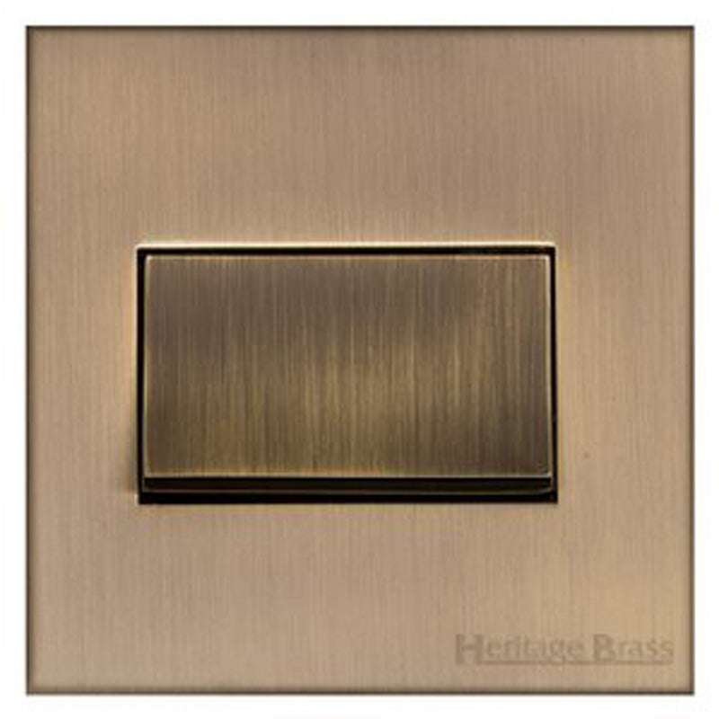 WINCHESTER 91 1G 6A TRIPLE POLE FAN ISOLATED, 088x088mm ANTIQUE BRASS/BLACK by M MARCUS LTD